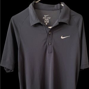 Men’s Nike Golf Shirt size Medium